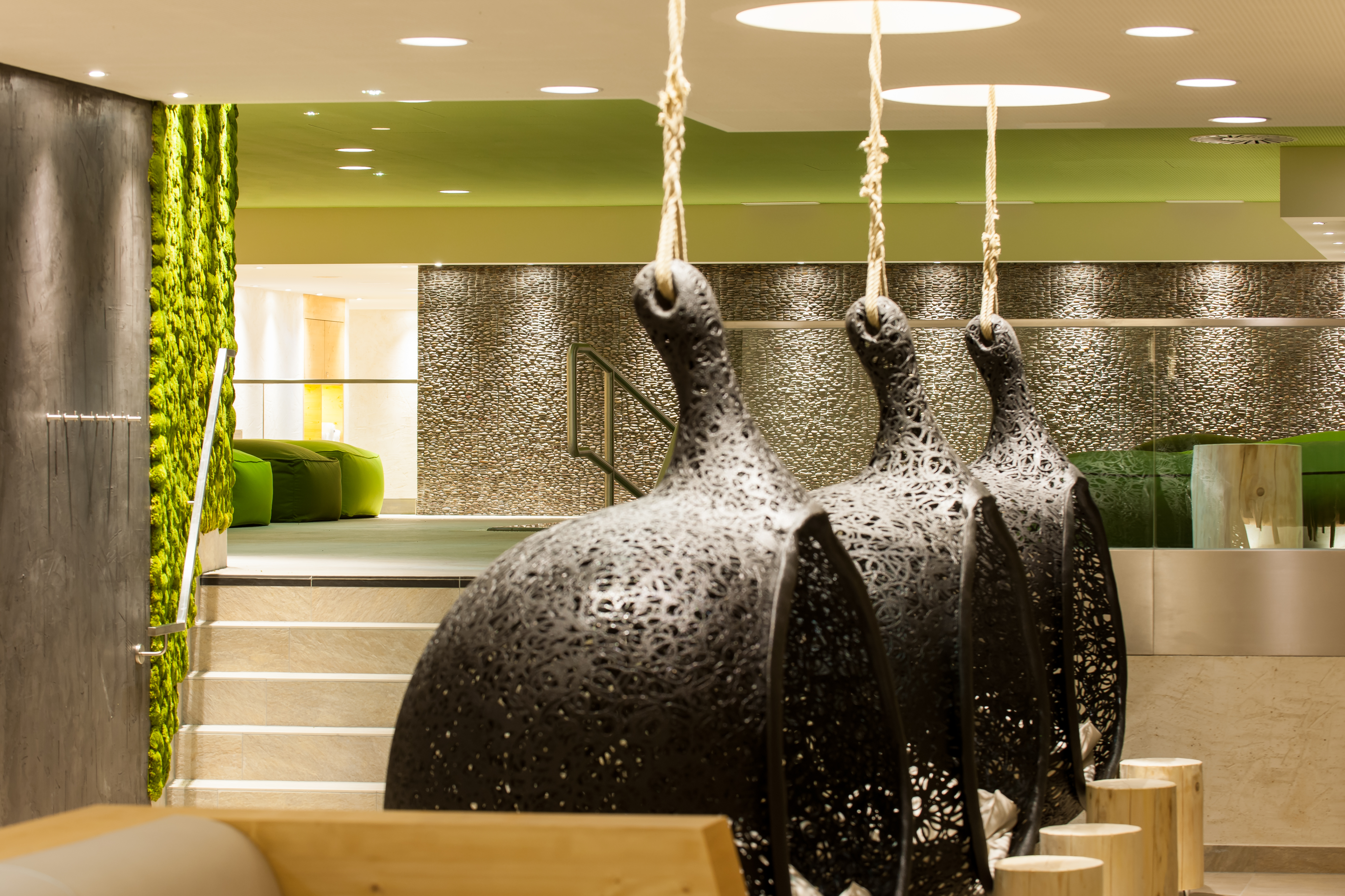 AQUA DOME_SPA 3000_Hängekörbe.jpg